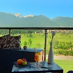 شقة Retreat Pool And Mountain Views *