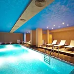 Retreat Pool And Mountain Views アパート