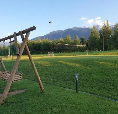 Retreat Pool And Mountain Views アパート