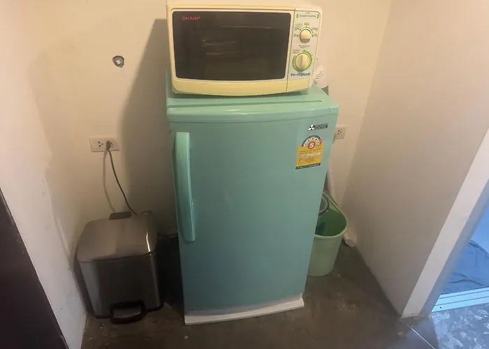 Retreat Pool And Mountain Views *